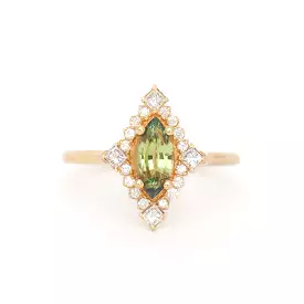 0.83 ct Green Sapphire Marie Ring