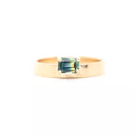 0.84 ct Australian Gradient Sapphire Horizontal Monolith Ring