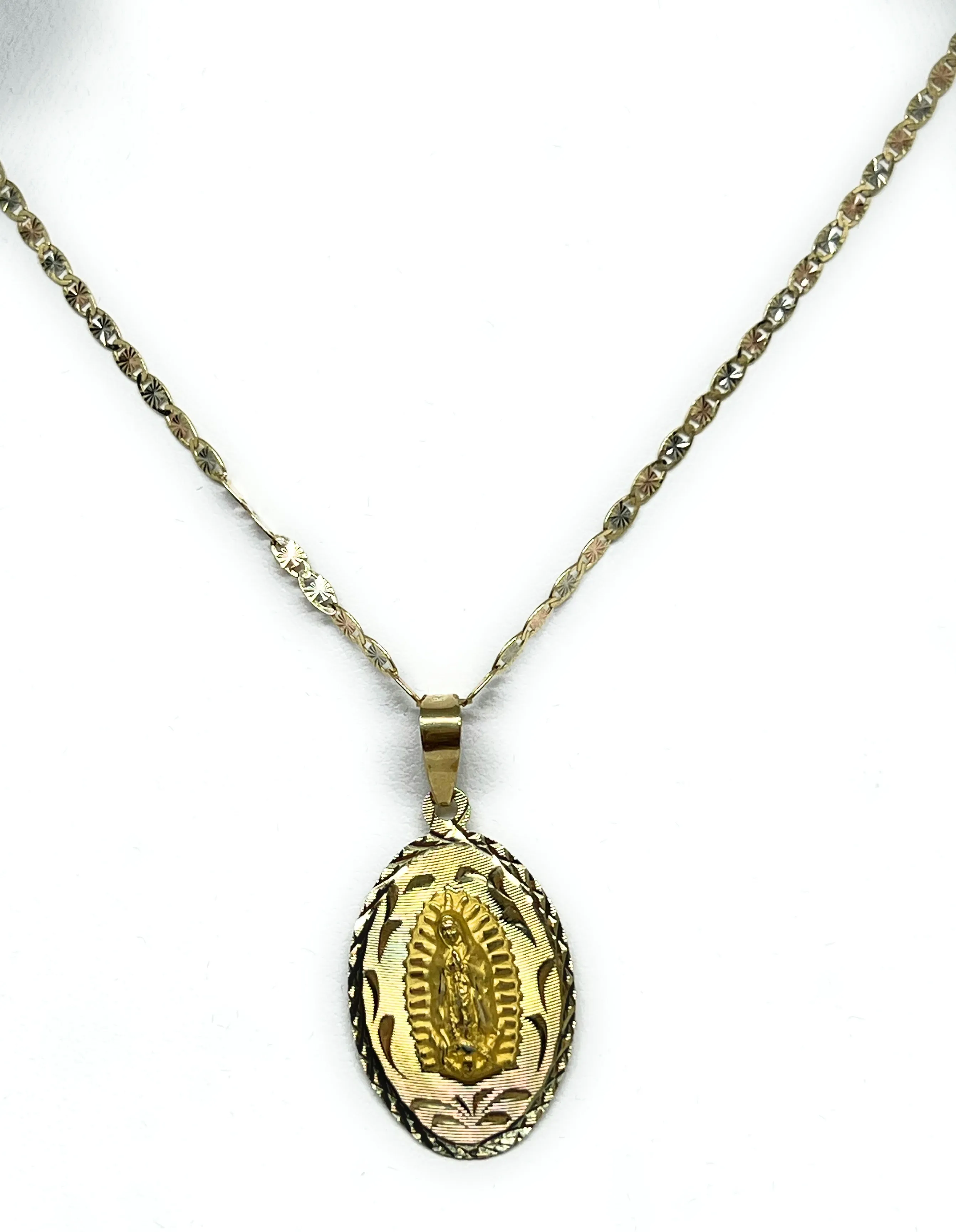 10k Solid Gold Yellow Classic Virrgin Mary Oval Pendant Virrgen Guadalupe (MADE IN MX)