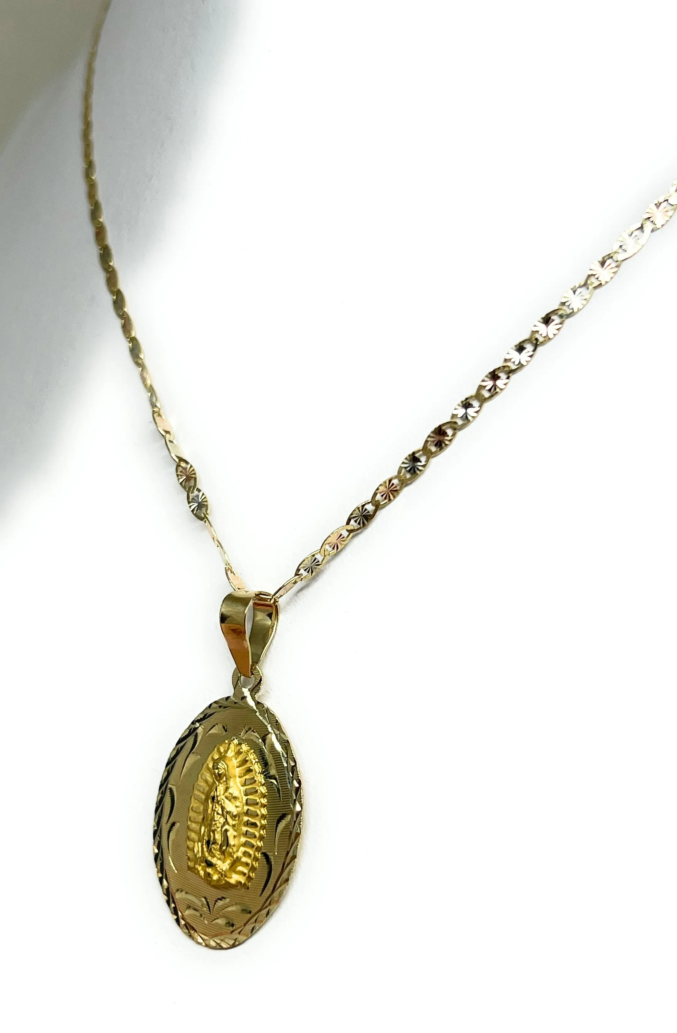 10k Solid Gold Yellow Classic Virrgin Mary Oval Pendant Virrgen Guadalupe (MADE IN MX)