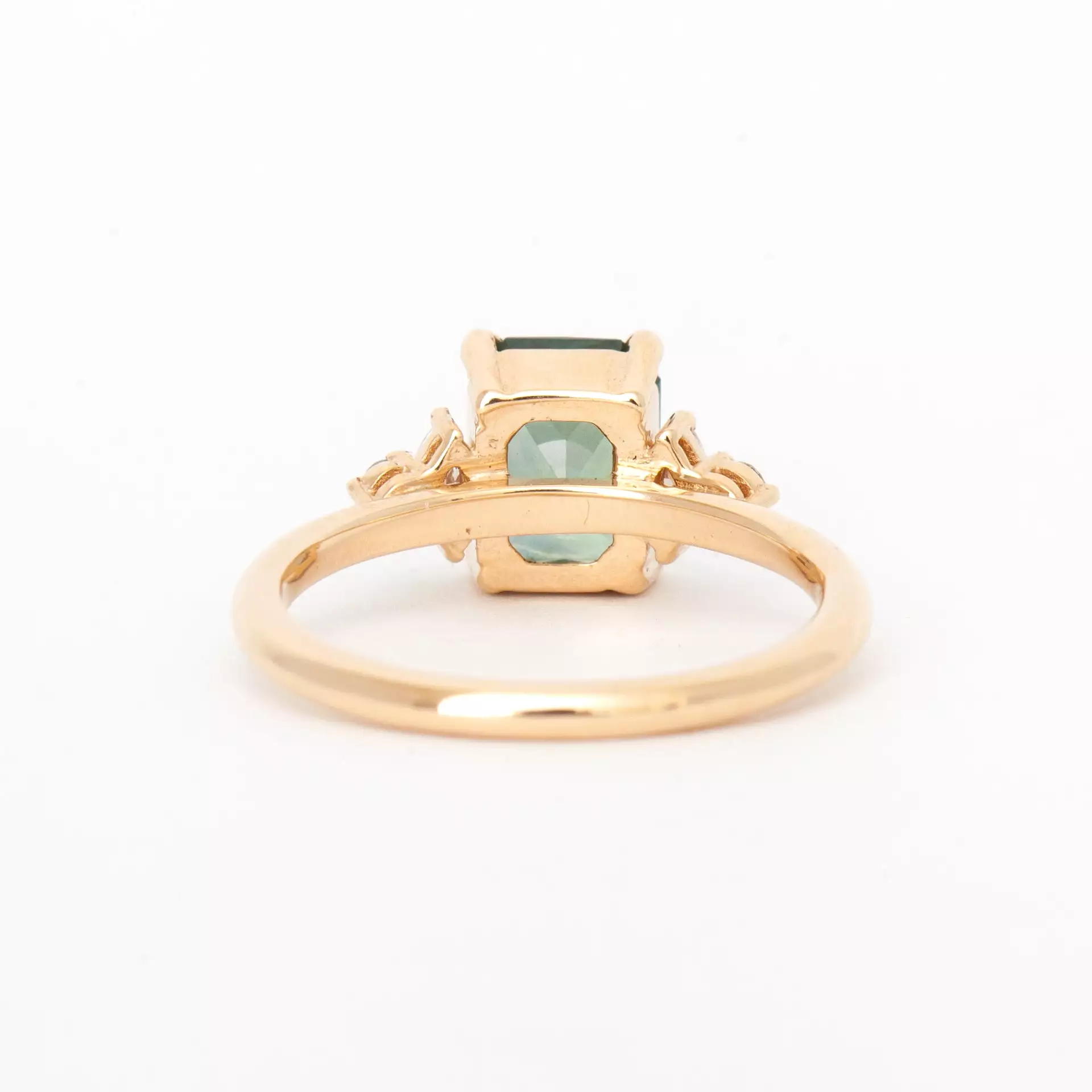 2.46 ct Seafoam Sapphire Desi Ring