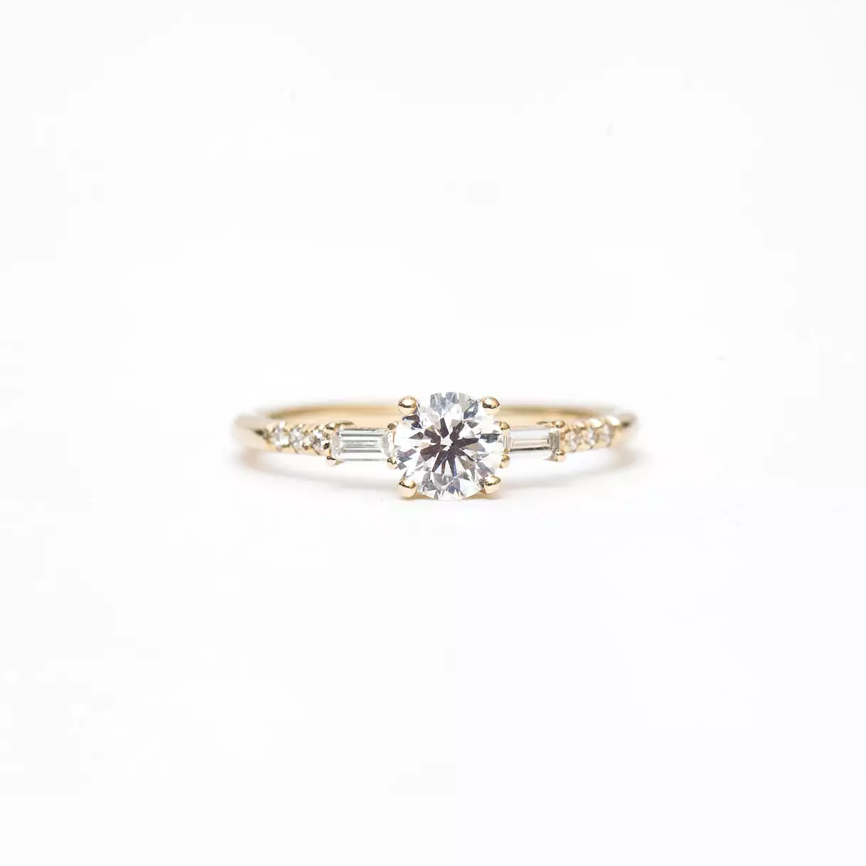 Diamond Melody Baguette Equilibrium Ring