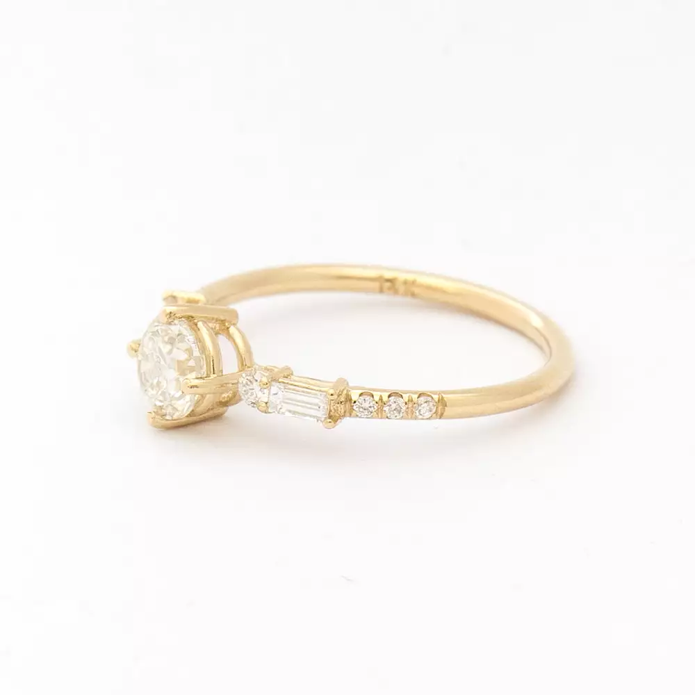 Diamond Solitaire Etude Ring