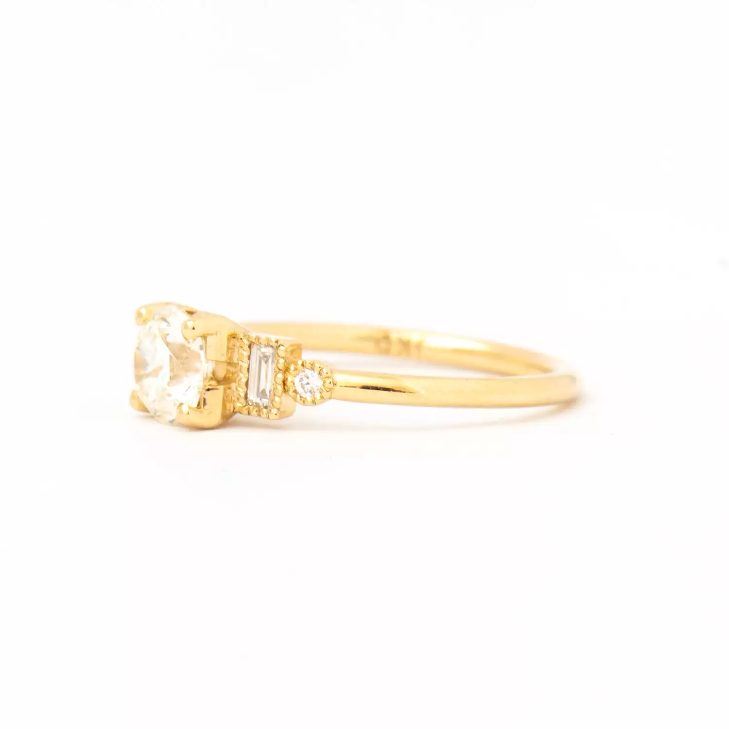 Exclusive 0.75 ct Diamond Solitaire Era Ring