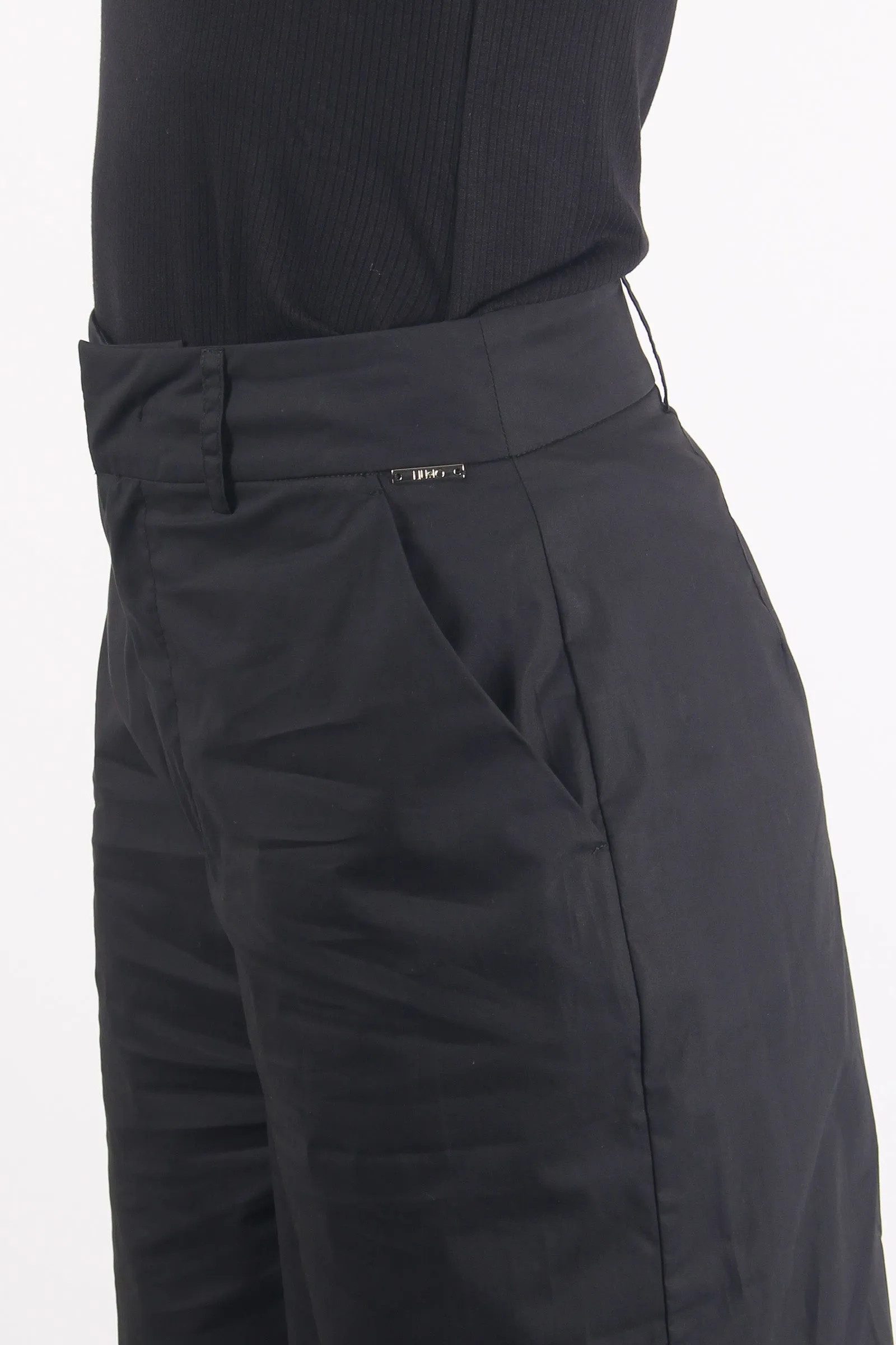 Pantalone Cropped Risvolto Nero