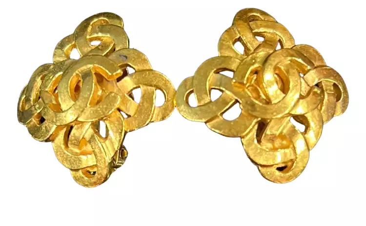 Vintage Chanel 97P 1997 Spring Gold CC Clip on Earrings