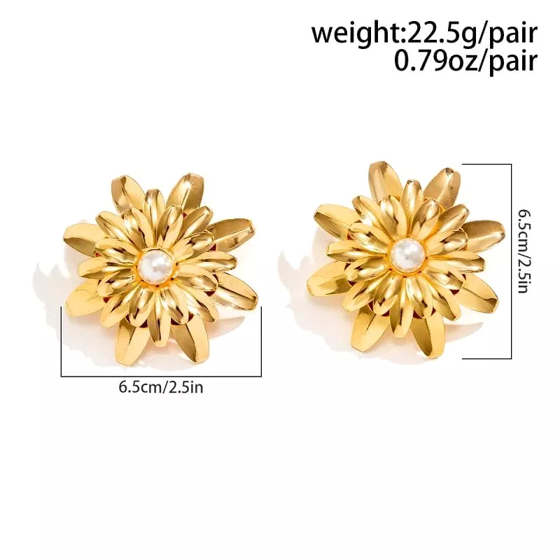 Women's Exaggerated Daisy Flower Stereo Stud Earrings