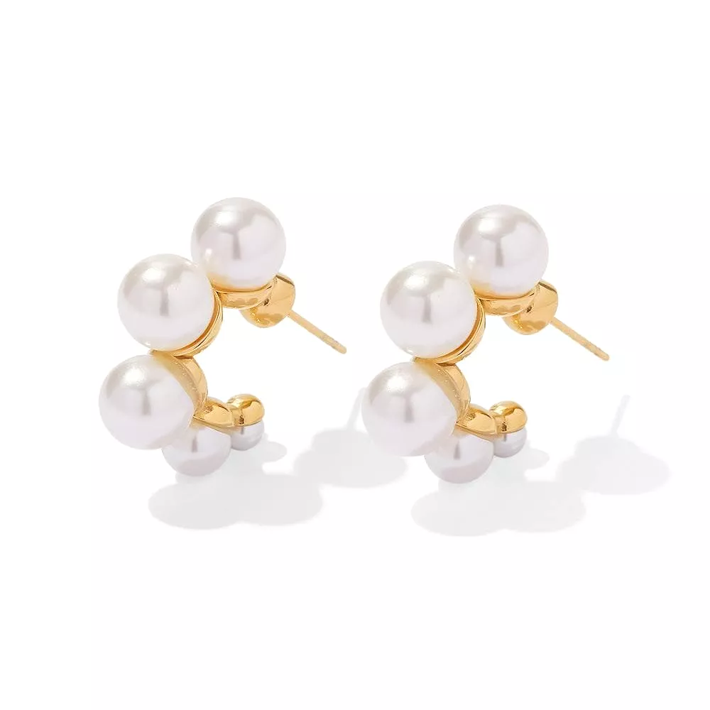 Women's Fashion Elegant Pearl Earrings